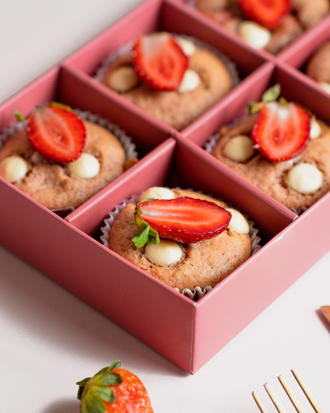 Strawberry White Muffins Box