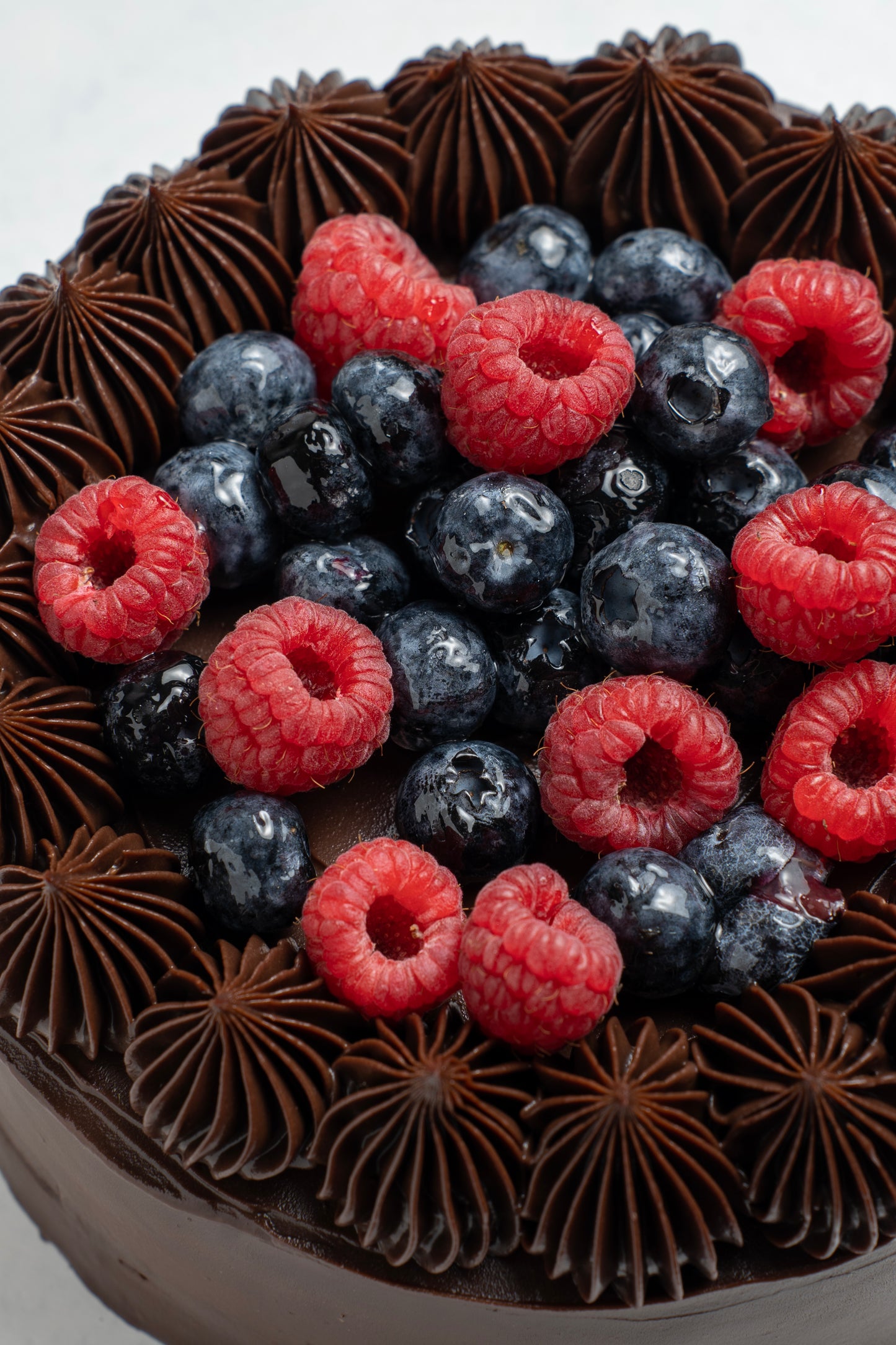 Chocolate mix berry cake