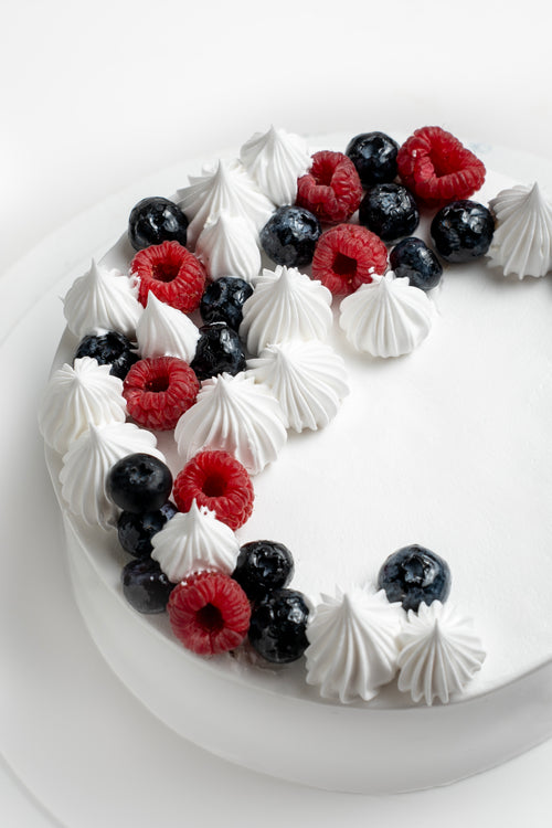 Blueberry cream cake