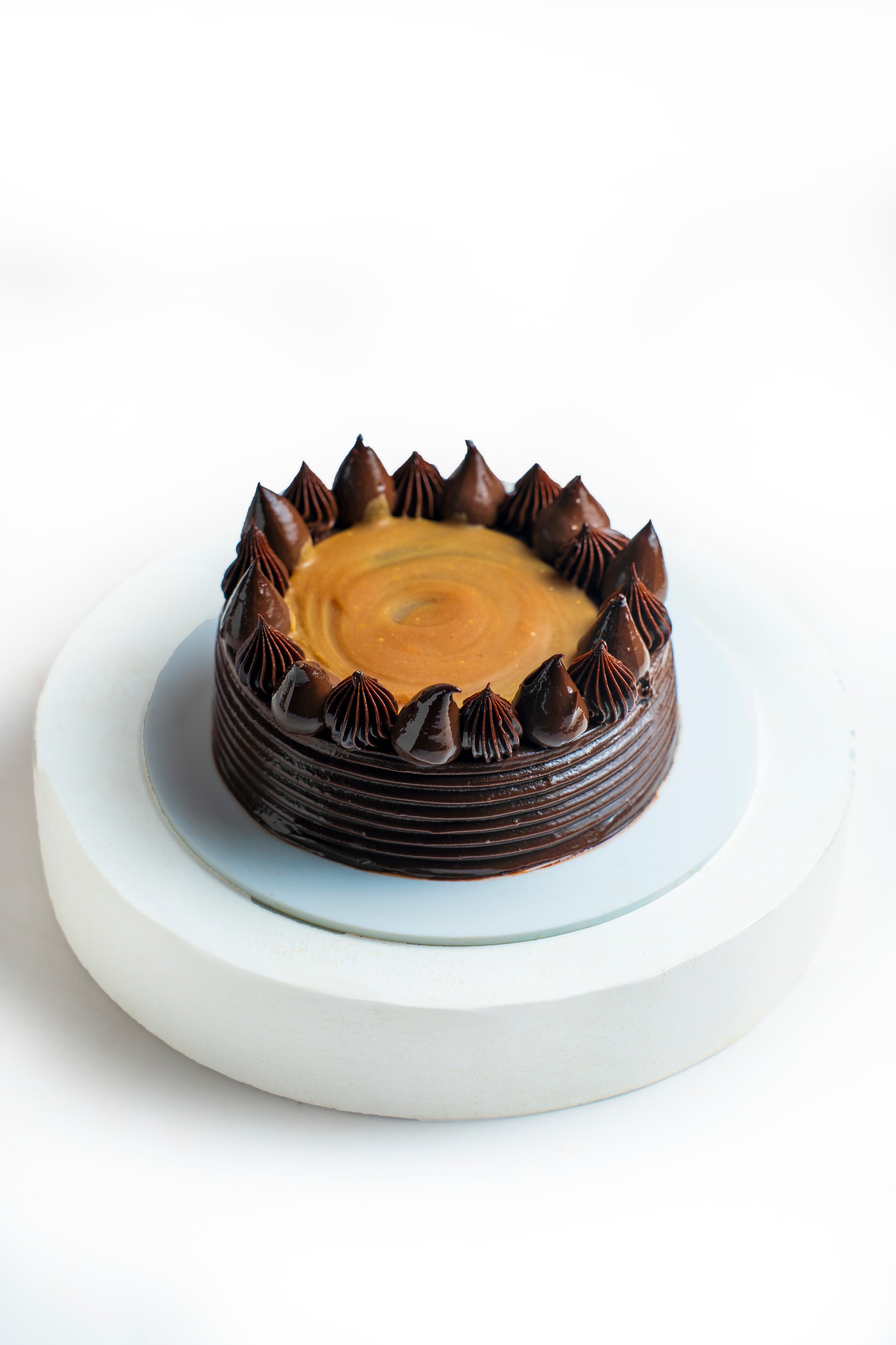 Mocha Caramel Crunch Cake