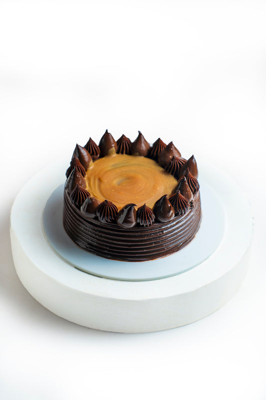 Mocha Caramel Crunch Cake