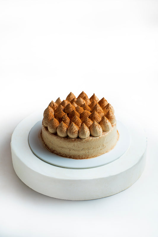 Classic tiramisu cake