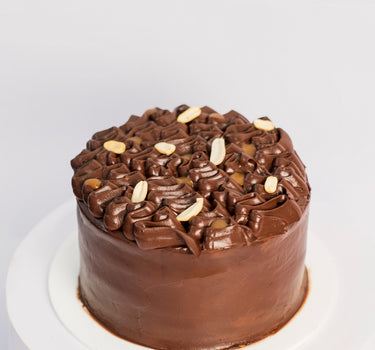 Snickers Cake