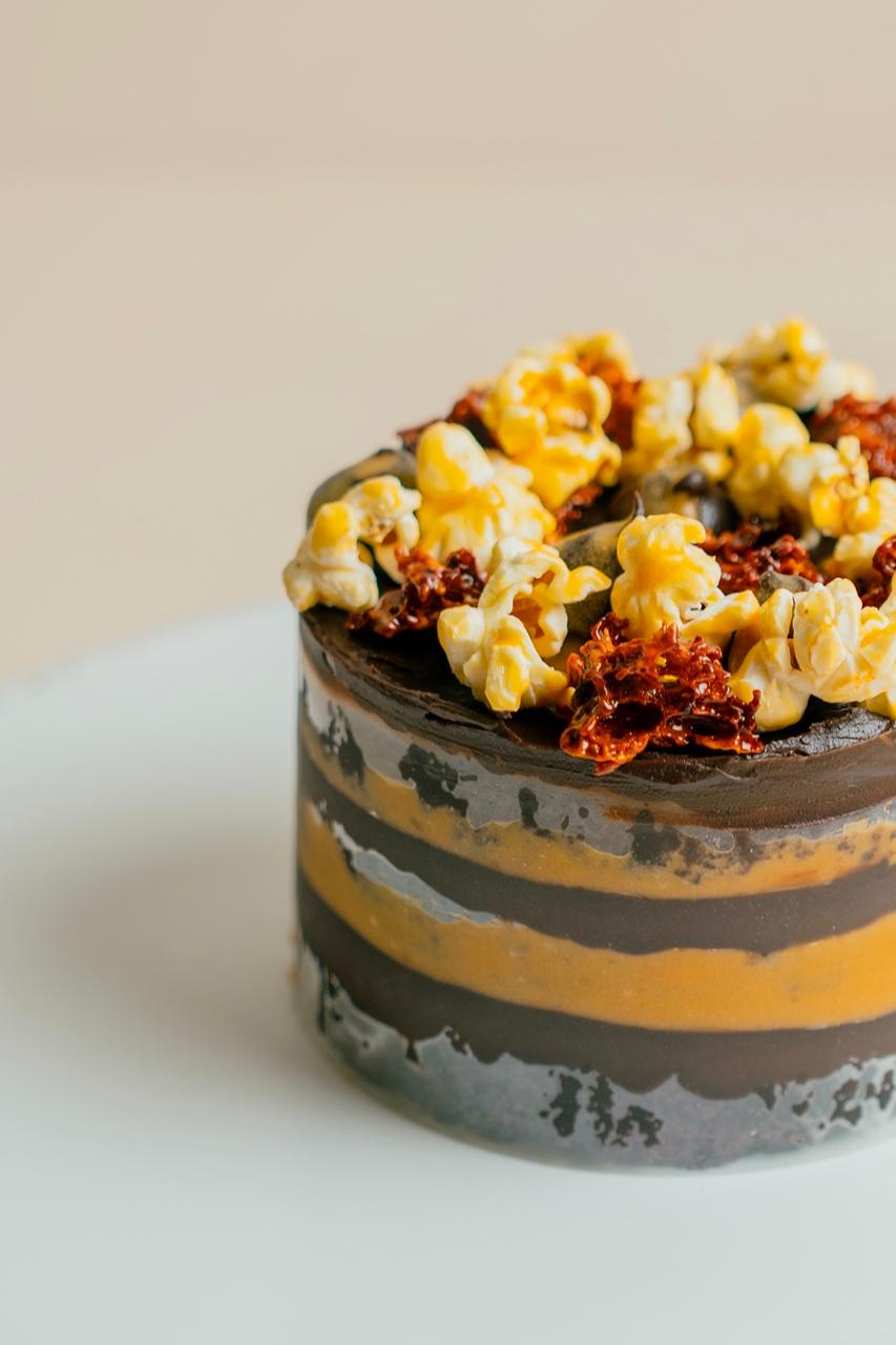Chocolate Caramel Noir Mini Cake