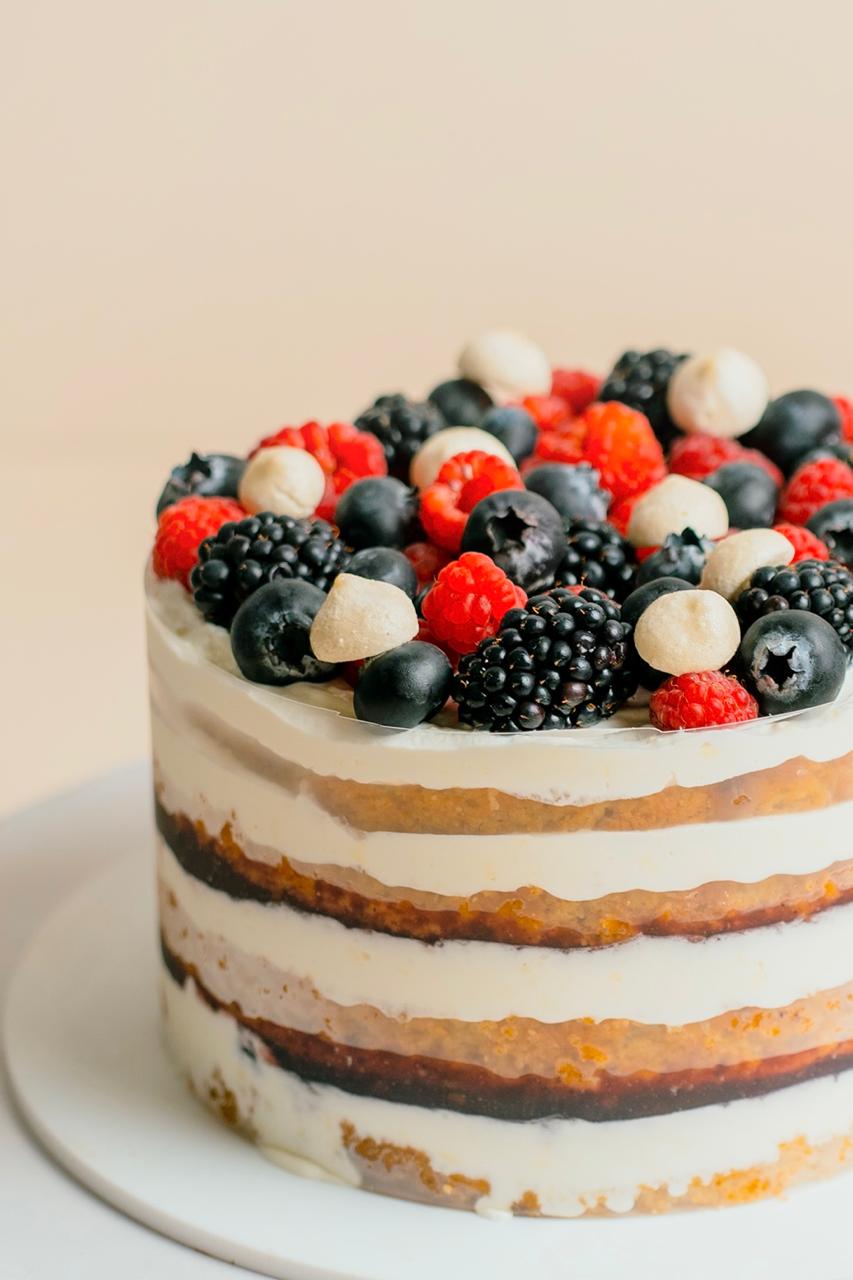 Berry Chantilly Cake